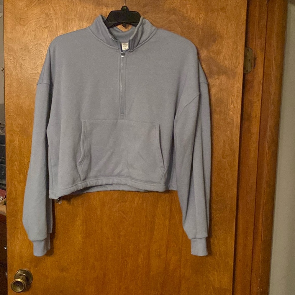 90 degree crop quarter zip size XL